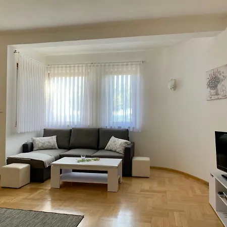 Apartments Culjak Rab Rab Town Exterior photo