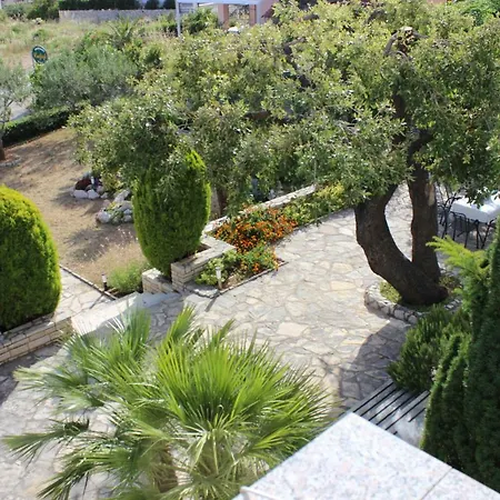 Apartments Culjak Rab Rab Town Exterior photo
