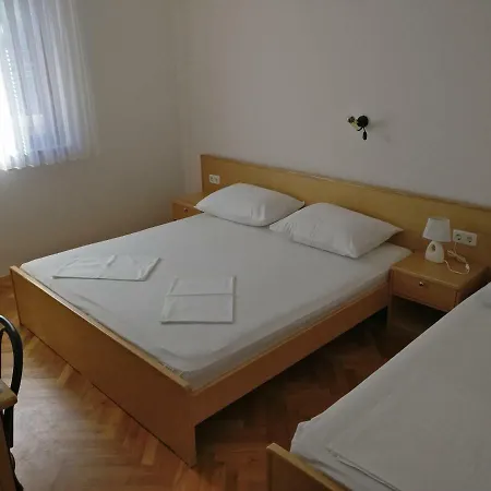 Apartments Culjak Rab Rab Town Exterior photo