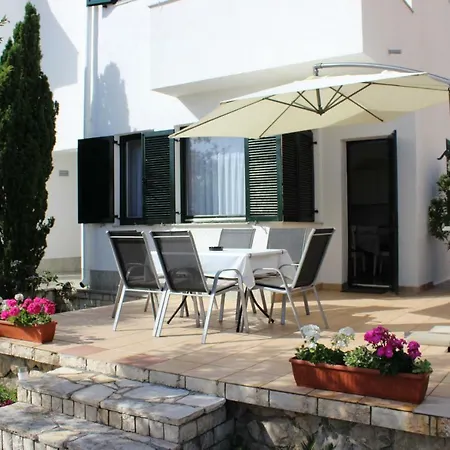 Apartments Culjak Rab Rab Town Exterior photo